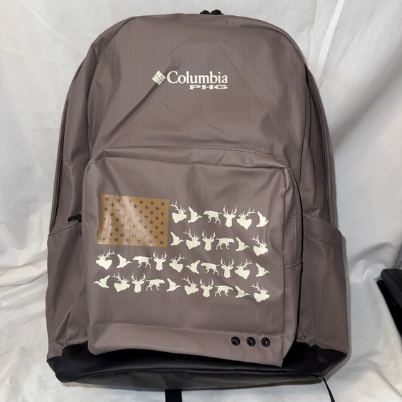 Columbia Other - Columbia  PFG Zigzag 22L Backpack Flag Deer Duck Caribou Hunting Dog Pointer NEW